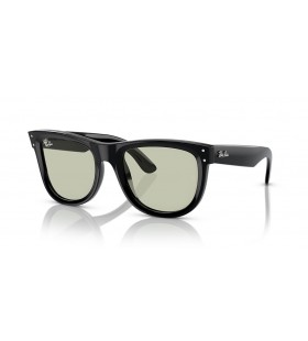 Ray-Ban RBR0502S Wayfarer Omvendt S (50 - 22) med Grønne linser og Sort ramme Solbriller