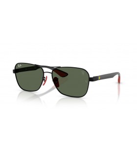 Ray-Ban RB8336M de la Scuderia Ferrari Collection XL (58 - 15) avec les lentilles Vertes et Noir frame Lunettes de soleil